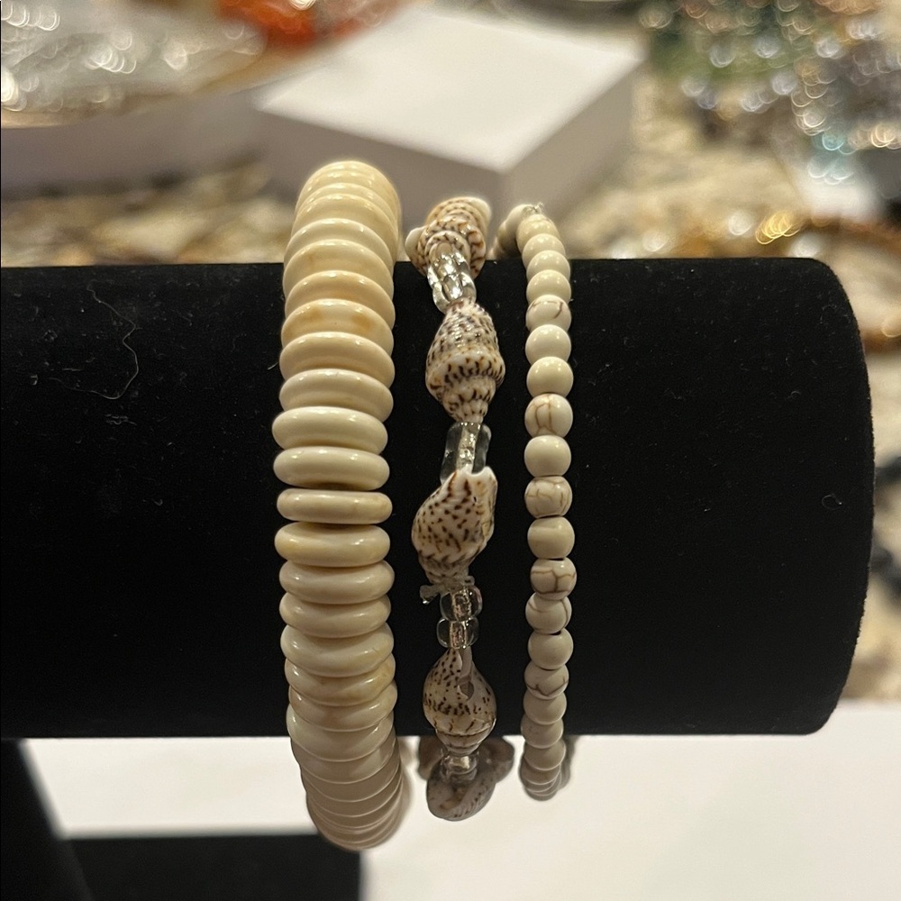 Handmade Seashell Bracelet Set Boho Beach Jewelry Neutral Beaded Stack Bracelets